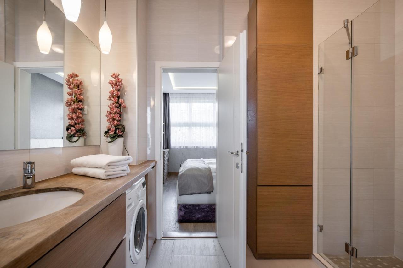 Breathless Basilika View Elegant Flat With Balcony Need Reservation X Free Parking Budapest Eksteriør bilde