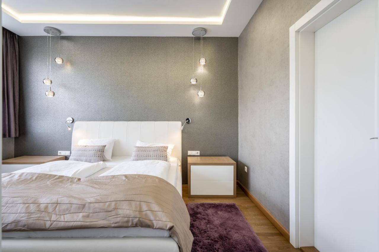 Breathless Basilika View Elegant Flat With Balcony Need Reservation X Free Parking Budapest Eksteriør bilde